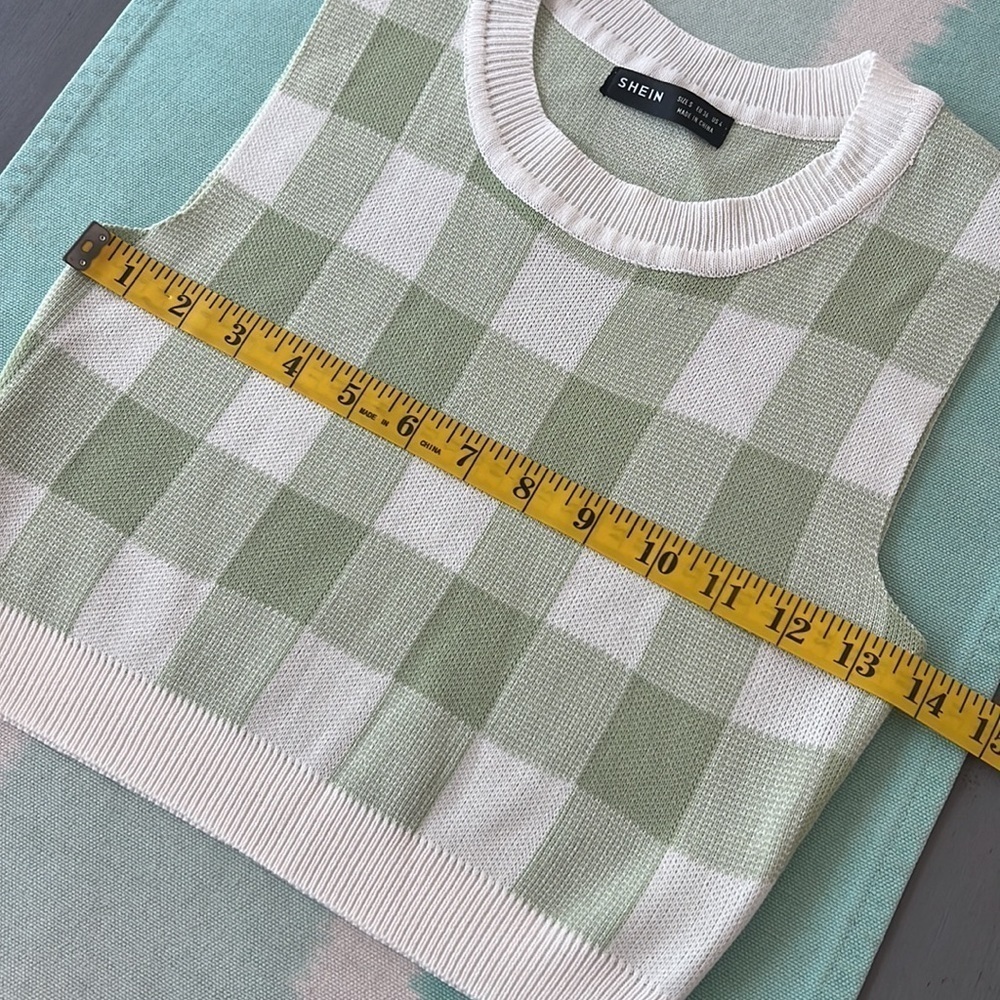 SHEIN Green & White Checkered Sweater Vest Cropped Top Size Small - Picture 5 of 6